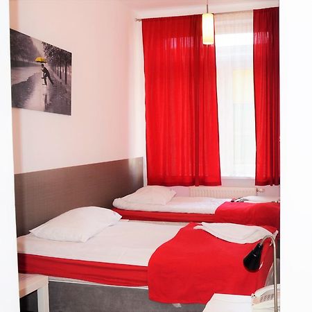 Hotel Kielce Buitenkant foto