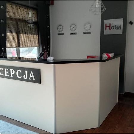 Hotel Kielce Buitenkant foto