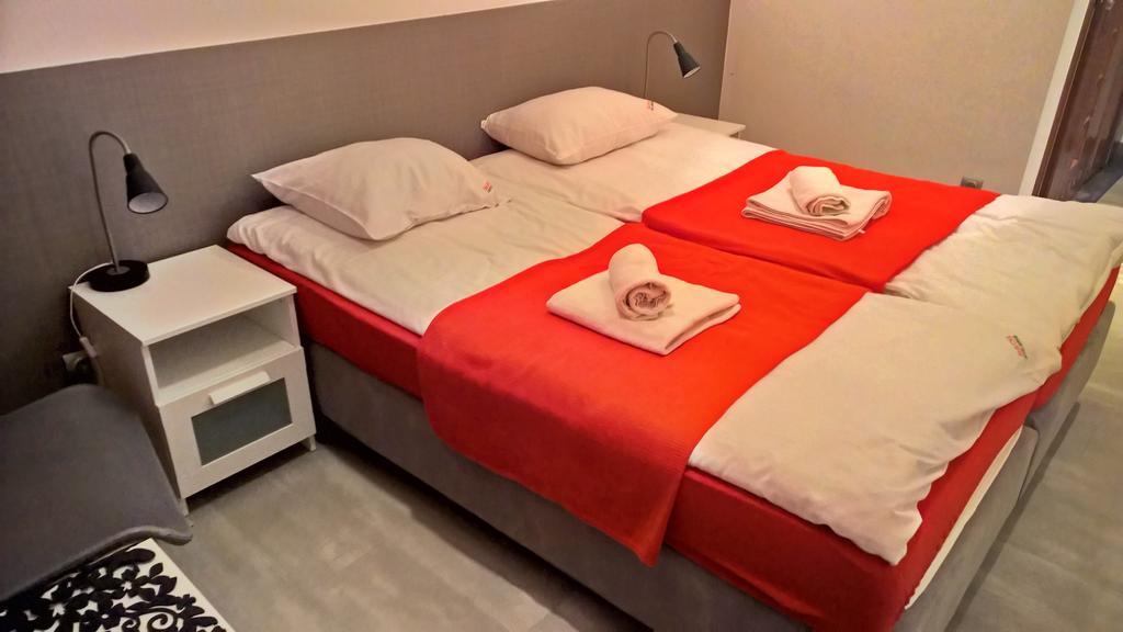 Hotel Kielce Buitenkant foto