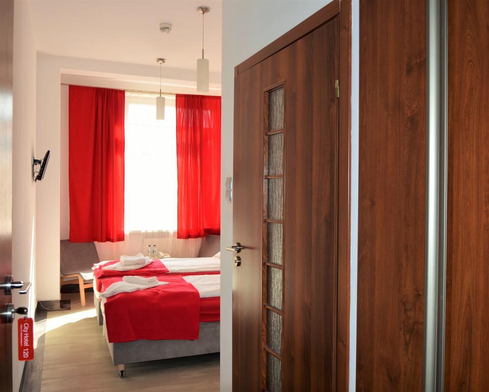 Hotel Kielce Buitenkant foto