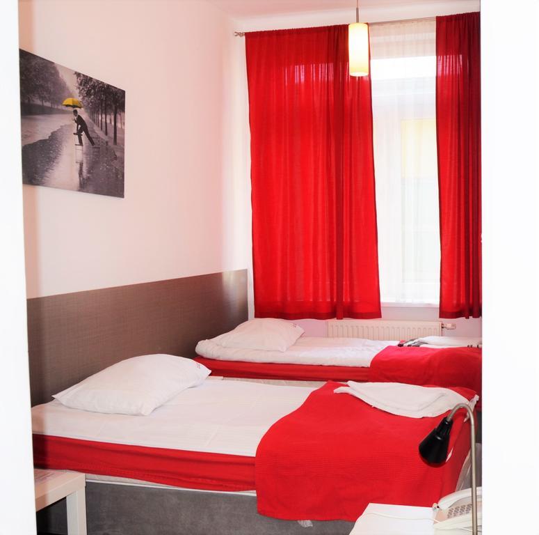 Hotel Kielce Buitenkant foto
